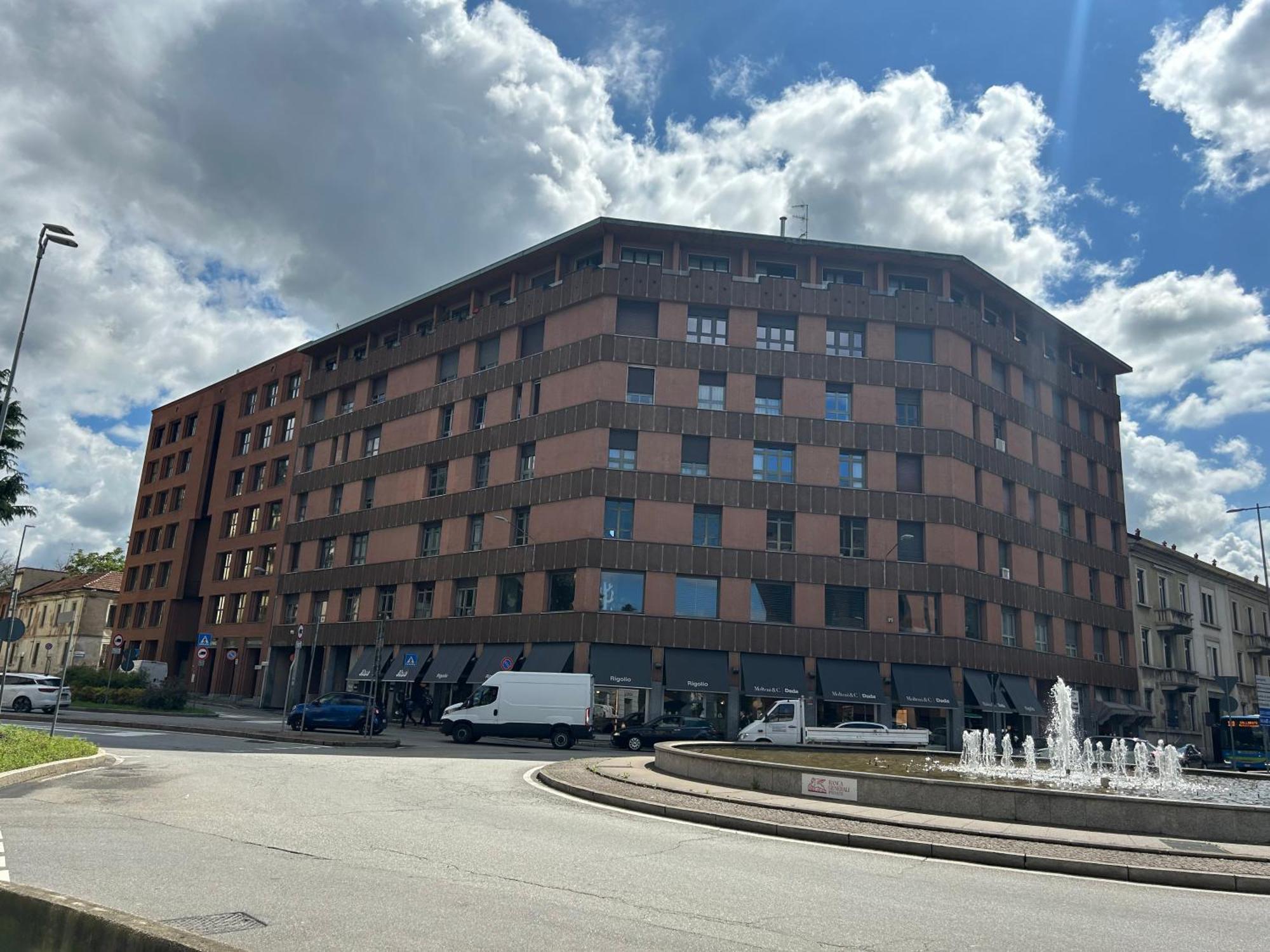 Trilocale Centro Gallarate Exteriör bild